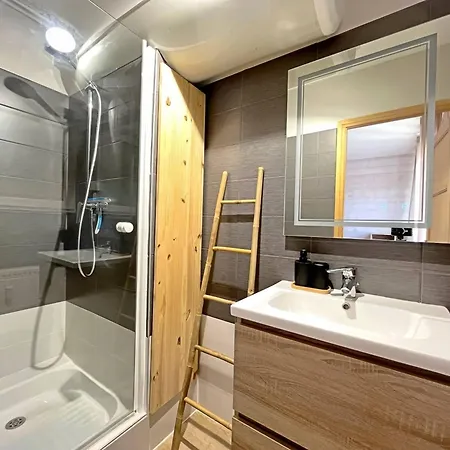 Appartement Spacieux Au Cœur De Berck-plage Avec Balcon Et Parking - Fr-1-646-82 *